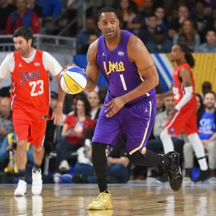 球员的跑位 球员的跑位