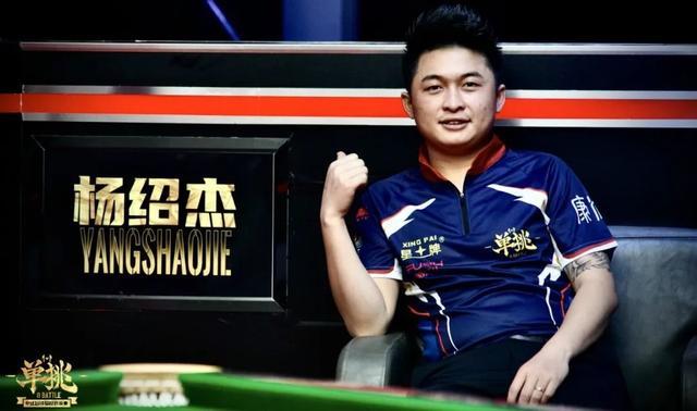 一直在背后 一直在背后