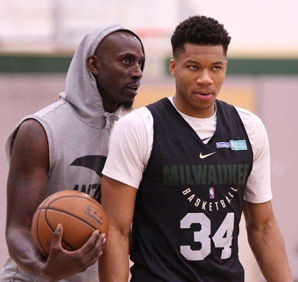 德尚曾与门 德尚曾与门